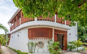 Ithaa Dhigurah - Feel Like Home Stay  3*